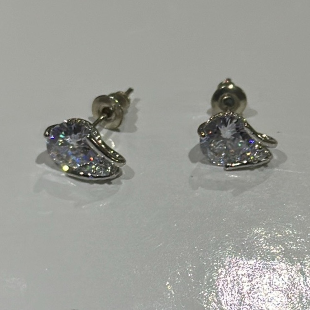 Women Jewelry Round Cut Cubic Zircon Fashion Stud Earring A Pair